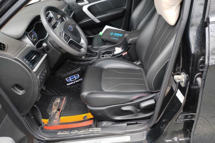 Used Geely Auto Emgrand 2017 Sedan Million Edition 1.5L CVT Upward Version Left Front Seat