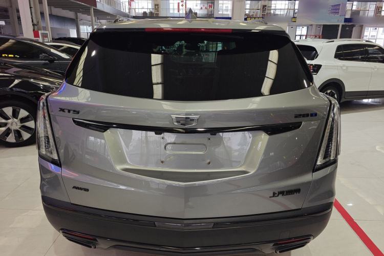 Used Cadillac XT5 2022 2.0T Four-Wheel Drive Luxury Version (Hummingbird Edition) Rear