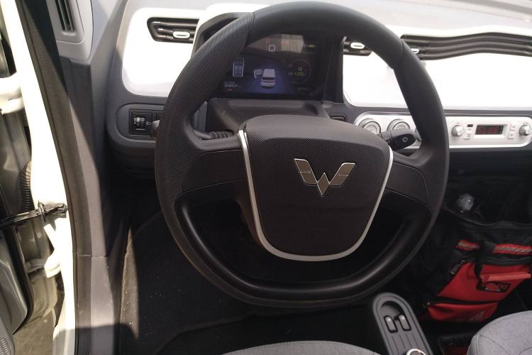 Used Wuling Hongguang MINIEV 2022 Macaron Premium Model – Lithium Iron Phosphate