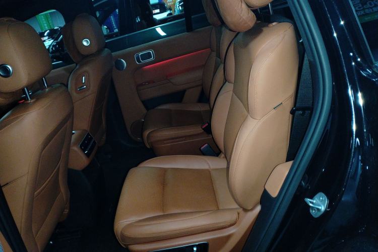 Used Li Auto L8 2023 Pro Model
