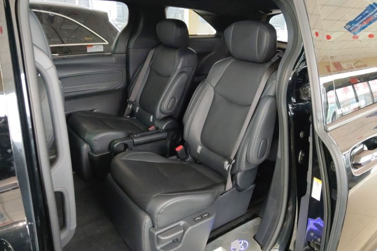 Used Toyota Sienna 2021 2.5L Hybrid Premium Edition
