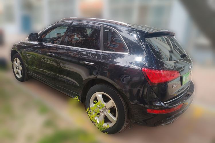 Used Audi Q5 2017 Plus 40 TFSI Ambition Model Rear Left 45 Deg