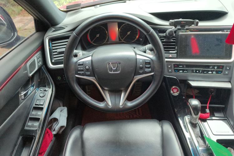 Used Honda Spirior 2015 2.4L Si
