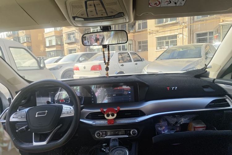 Used Bestune T77 2023 1.5T Automatic Luxury Model Center Console