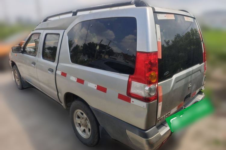 Used Nissan ZN Van 2011 2.4L Two-Wheel-Drive Standard Version 5 Seats ZN6493