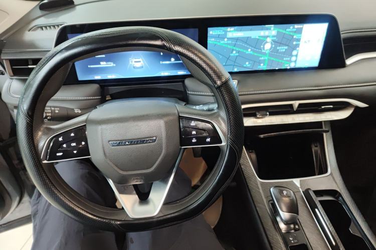 Used Venucia V 2021 260T Idol Edition
