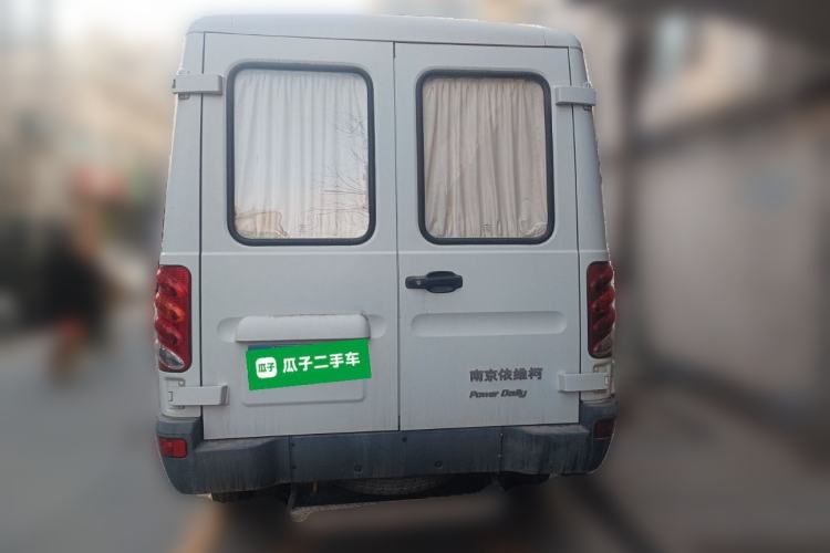 Used Iveco Power Daily 2013 3.0T-V39 High-Roof Box Truck F1C
