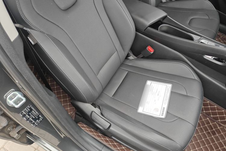 Used Hyundai Elantra 2023 1.5L CVT LUX Prestige Edition
