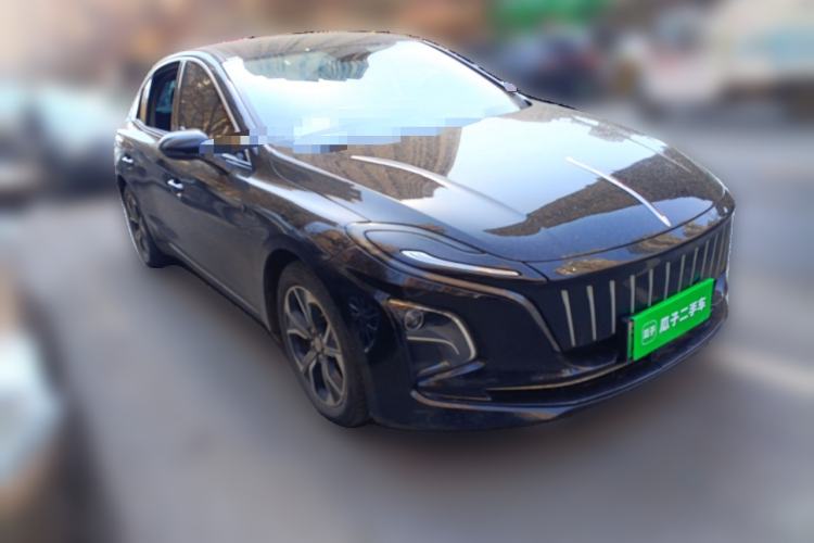 Used Hongqi E-QM5 2022 431 km Charge & Enjoy Edition Front Right 45 Deg