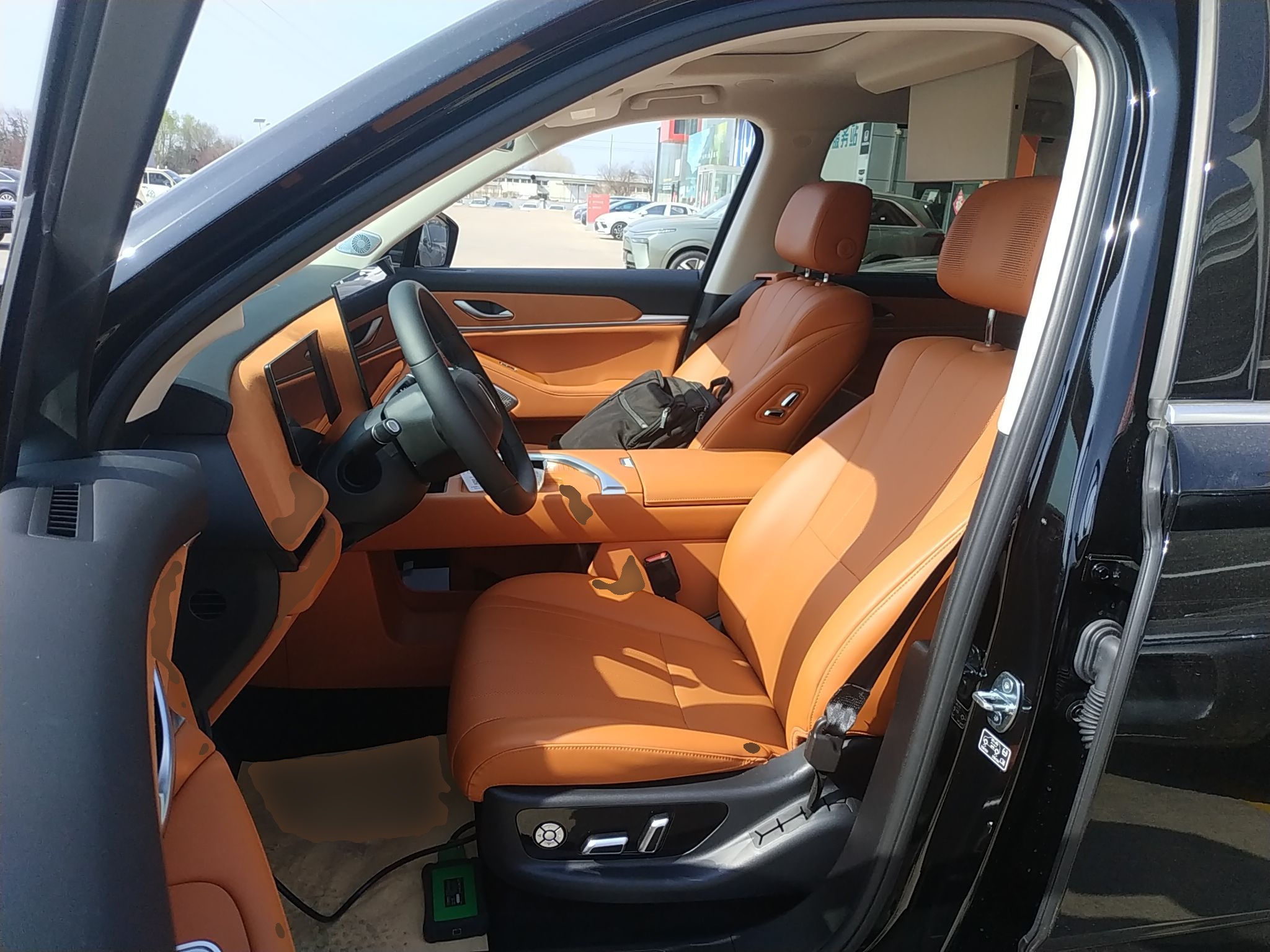 Переднее сиденье в автомобиле