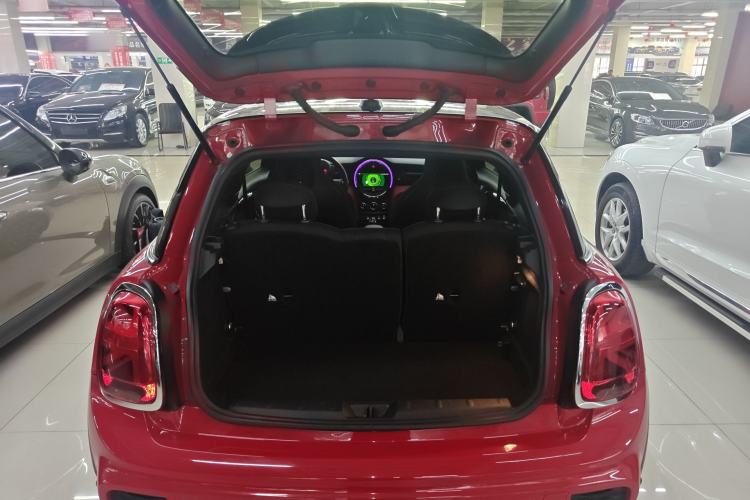 Used MINI MINI 2018 1.5T COOPER Racing Driver
