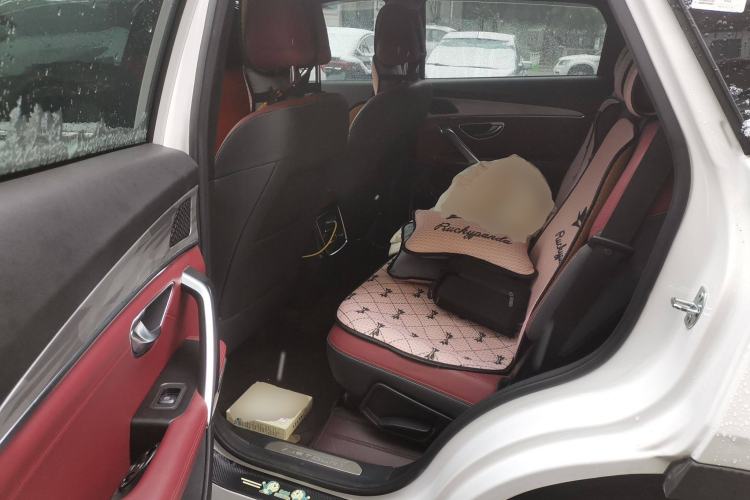 Used JETOUR X70 PLUS 2023 1.5T DCT Brave PLUS 5-Seater