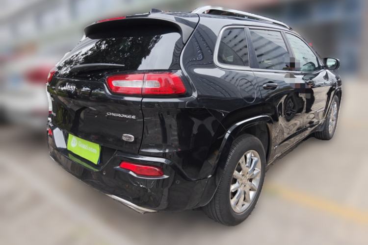 Used Jeep Cherokee 2017 2.4L Superior Edition
