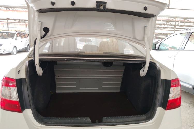 Used Skoda Rapid 2016 1.6L Manual Front-Wheel-Drive Version