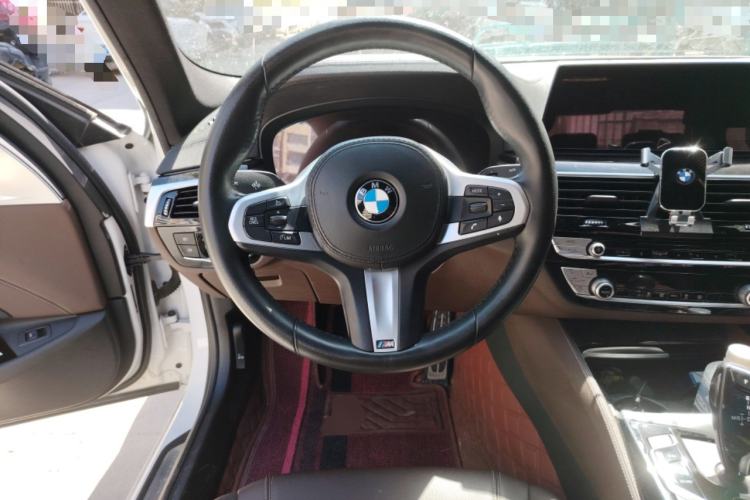 Used BMW 5 Series 2019 525Li M Sport Package
