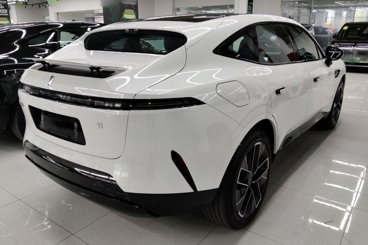 Used Avatr 11 2025 Ultra Extended-Range Edition