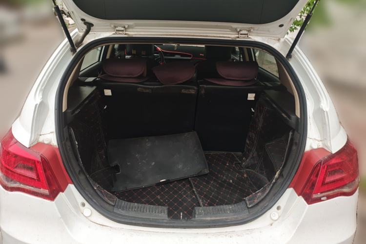 Used Geely Auto Emgrand 2017 Hatchback RS Million Edition 1.5L CVT Upward Version
