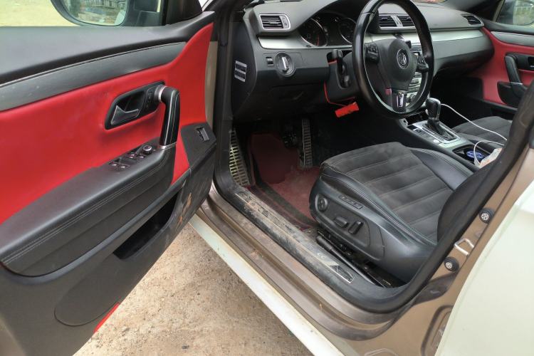 Used Volkswagen FAW-Volkswagen CC 2013 2.0 TSI Luxury Model Driver Seat