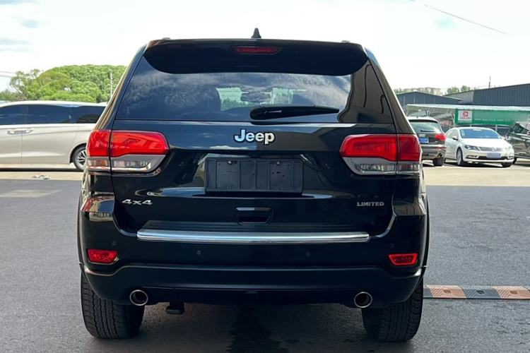 Used Jeep Grand Cherokee 2015 3.0L Comfort Navigation Edition
