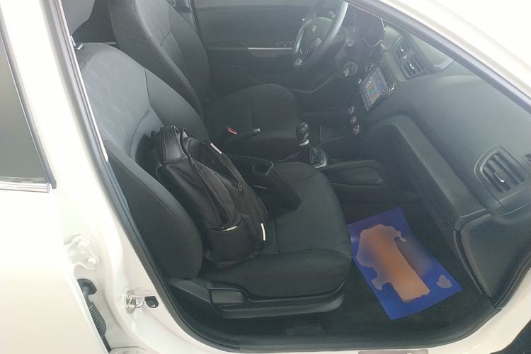 Used Kia K2 2015 Sedan 1.4L MT GLS
