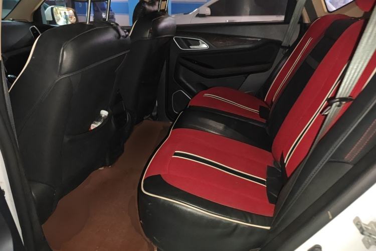 Used Baojun 560 2016 1.8L Manual Value Edition
