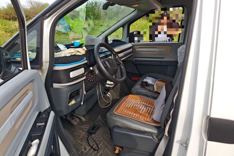 Used SAIC MAXUS Dana V1 2024 V1 Long Wheelbase Low Roof (51 kWh)
