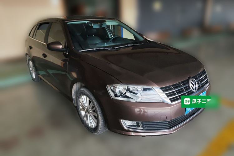 Used Volkswagen Gran Lavida 2013 1.6L Manual Comfort Model Front Right 45 Deg