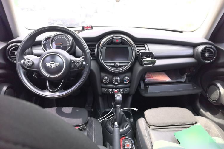 Used MINI 2015 1.5T COOPER Fun Five-Door Edition
