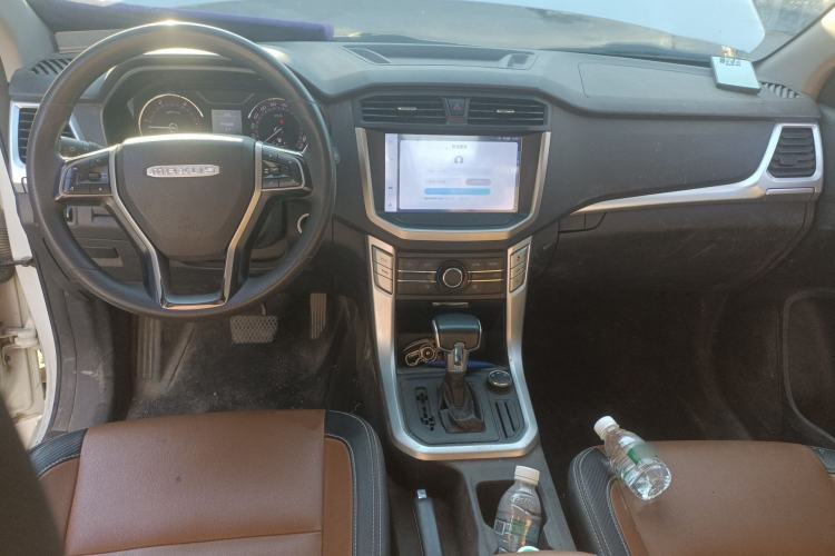 Used SAIC MAXUS T70 2021 2.0T Diesel Automatic 4x4 Elite Version with Long Bed and High Ground Clearance