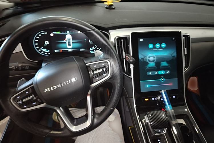 Used Roewe i6 MAX 2020 300TGI Automatic Cool & Stylish Skyroof Edition