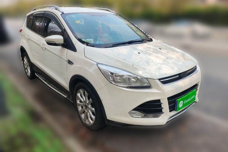 Used Ford Kuga 2013 1.6L GTDi Two-Wheel-Drive Comfort Model Front Right 45 Deg