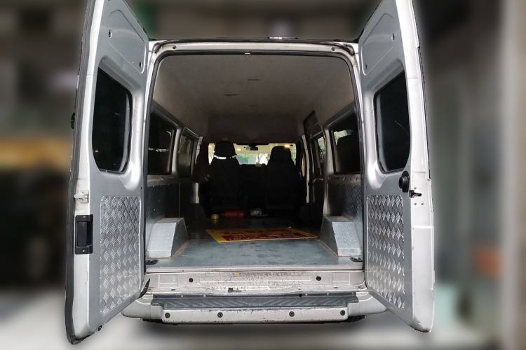 Used Ford Transit Custom 2016 2.2T Long-Wheelbase 6/7-Seater Mid-Roof Multi-Purpose Vehicle
