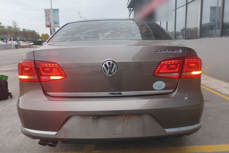 Used Volkswagen Magotan 2015 1.8TSI Luxury Model Rear