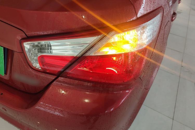 Used Venucia R50 2013 1.6L Automatic Fashion Edition Right Rear Taillight