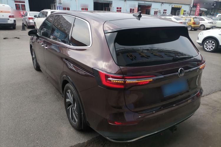 Used Volkswagen Viloran 2022 330TSI Luxury Edition
