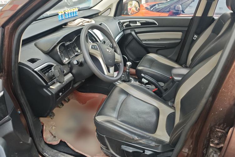 Used HYOSOW H3 2015 1.5L manual luxury version
