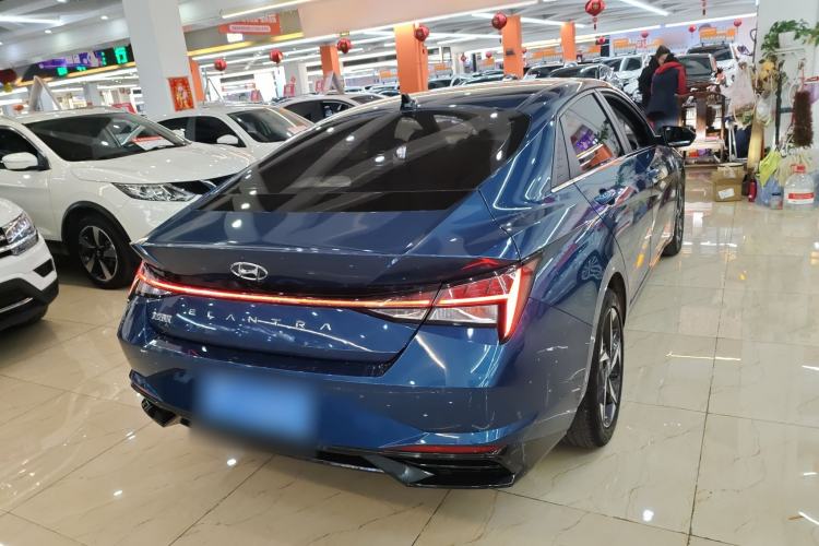 Used Hyundai Elantra 2022 1.5L CVT LUX Prestige Edition
