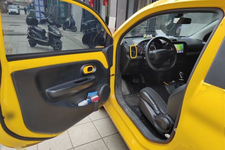 Used Roewe Clever 2022 311km QiQi BoBo Edition Driver Seat