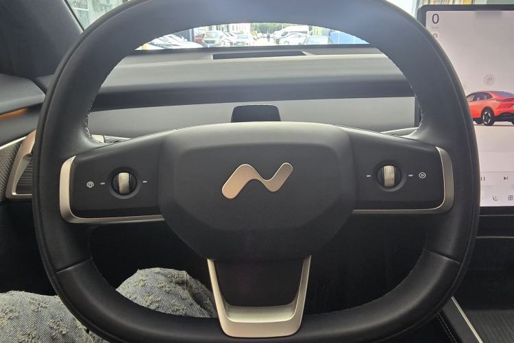 Used ONVO L60 2024 60 kWh All-Wheel Drive