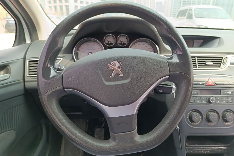 Used Peugeot 308 2014 Enjoy Edition Classic 1.6L Manual YouShang Model Steering Wheel