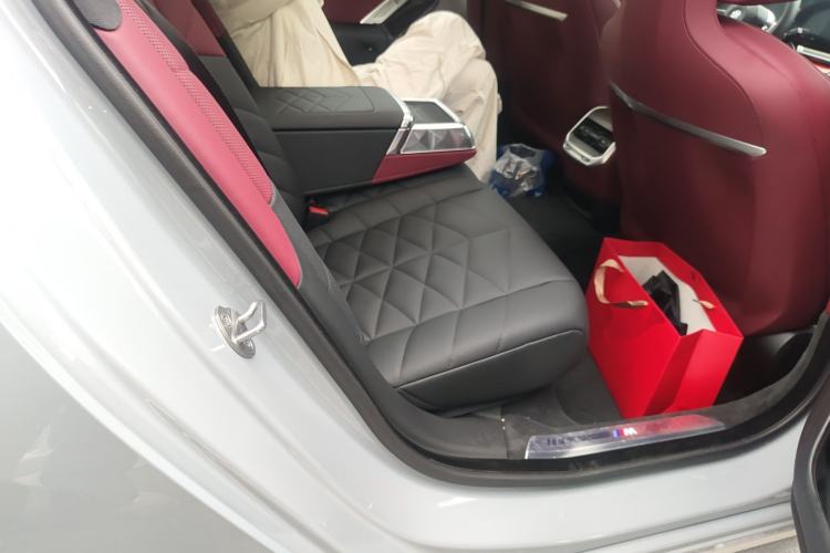 Used BMW i7 2023 eDrive50L Leading M Sport Package