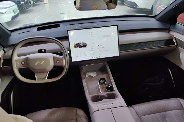 Used ONVO L60 2024 60 kWh Rear-Drive Version
