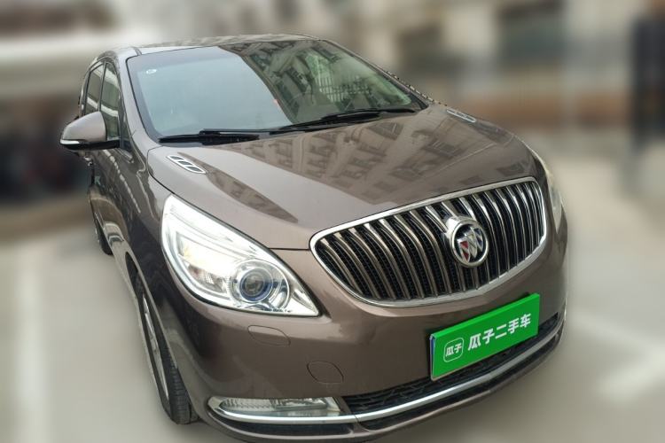 Used Buick GL8 2015 2.4L Luxury Business Premium Edition Front Right 45 Deg