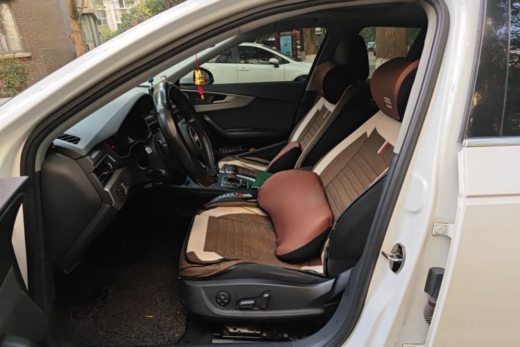 Used Audi A4L 2018 30th Anniversary Edition 30 TFSI Ambition Model