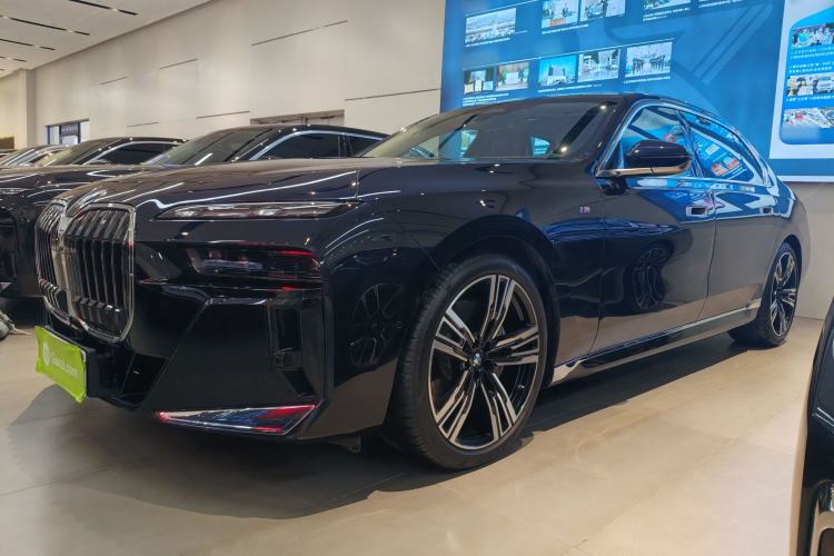 Used BMW 7 Series 2023 740Li Leading Model M Sport Package