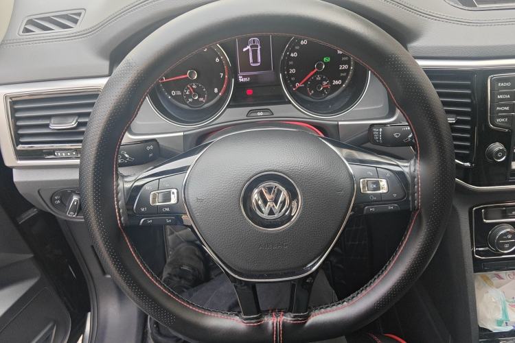 Used Volkswagen Teramont 2017 380TSI Four-Wheel Drive Luxury Edition Steering Wheel