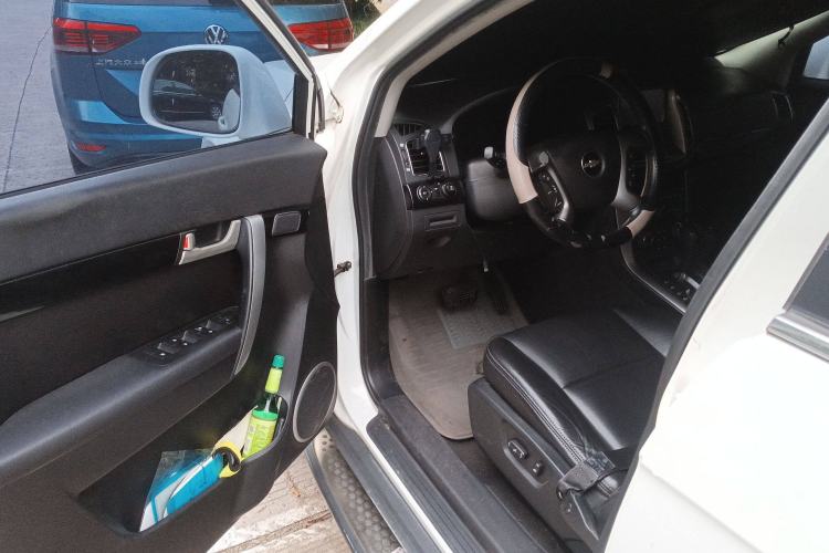 Used Chevrolet Captiva 2012 2.4L 4x4 Flagship Edition 7 Seats