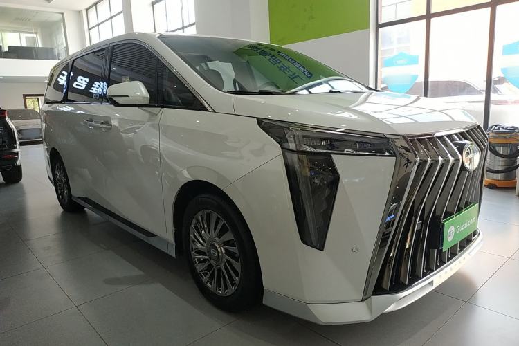 Used GAC Trumpchi M8 2024 Zongshi Series 400T Ultimate Edition Front Right 45 Deg