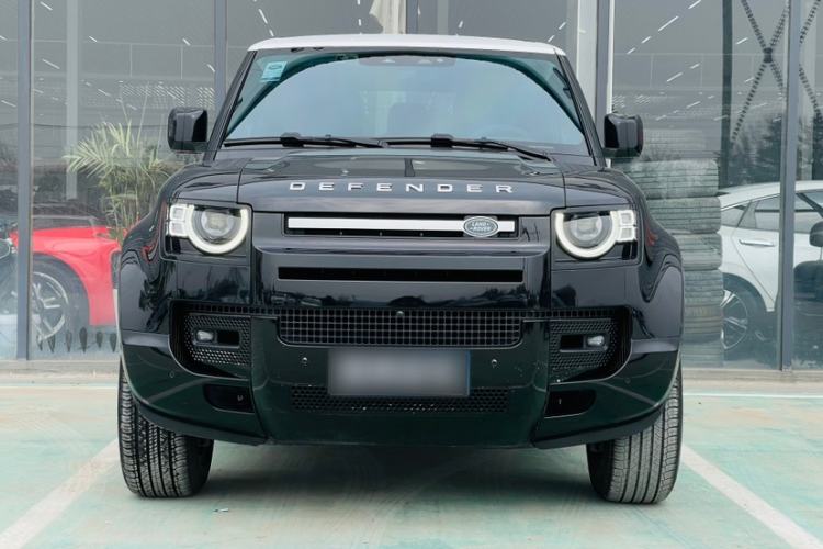 Used Land Rover Defender 2023 Facelift 90 3.0T P400 XS Exterior 4