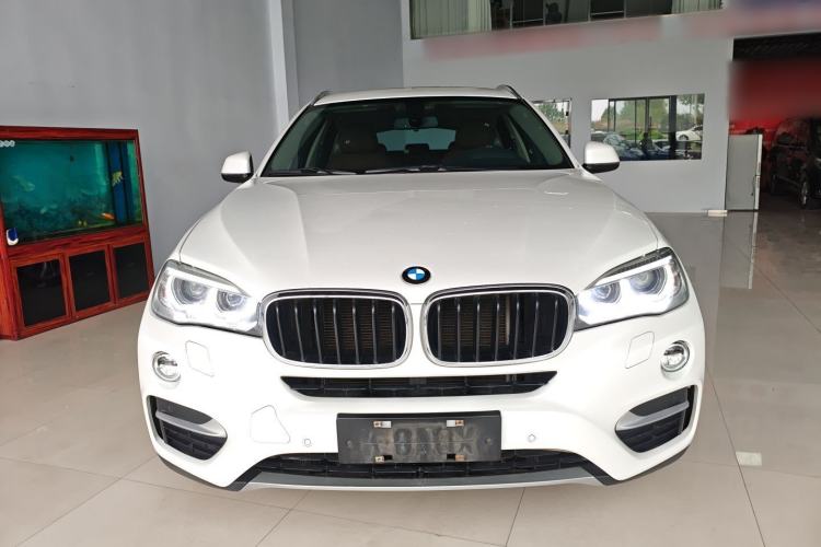 Used BMW X6 2015 xDrive28i Front